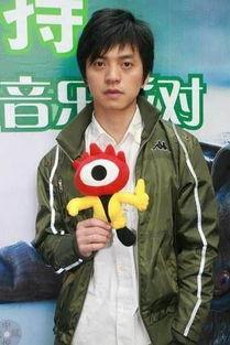 李健妻子爆料视频,夫妻甜蜜瞬间,温馨互动感动网友 第2张 李健妻子爆料视频,夫妻甜蜜瞬间,温馨互动感动网友 第2张